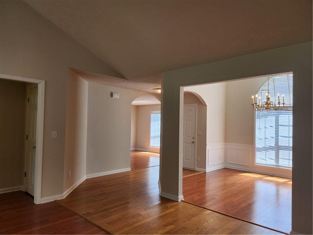 3 bedroom, 2 bathroom, 2,609 sq ft single family residence for rent at 456 Canterbury Place Drive, Suwanee, GA 30024 for $2,650 a month — photo 3