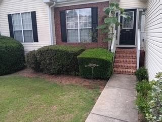 3 bedroom, 1 bathroom, 3,084 sq ft single family residence for rent at 4711 Deer Crossing Court, Flowery Branch, GA 30542 for $1,600 a month