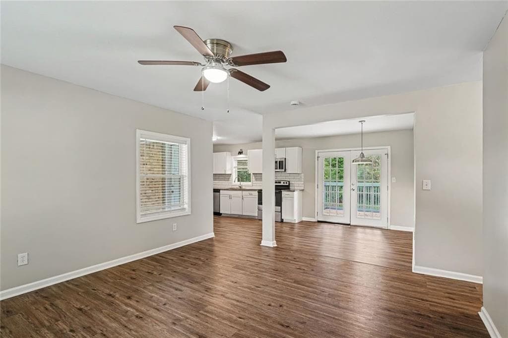 4 bedroom, 3 bathroom, 1,315 sq ft single family residence for sale at 5920 Rolling Oaks Drive, Cumming, GA 30040 — photo 7