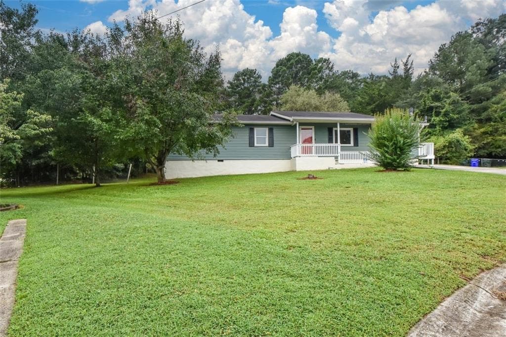 4 bedroom, 3 bathroom, 1,560 sq ft single family residence under contract at 1745 Overlook Way, Conyers, GA 30094 — photo 5