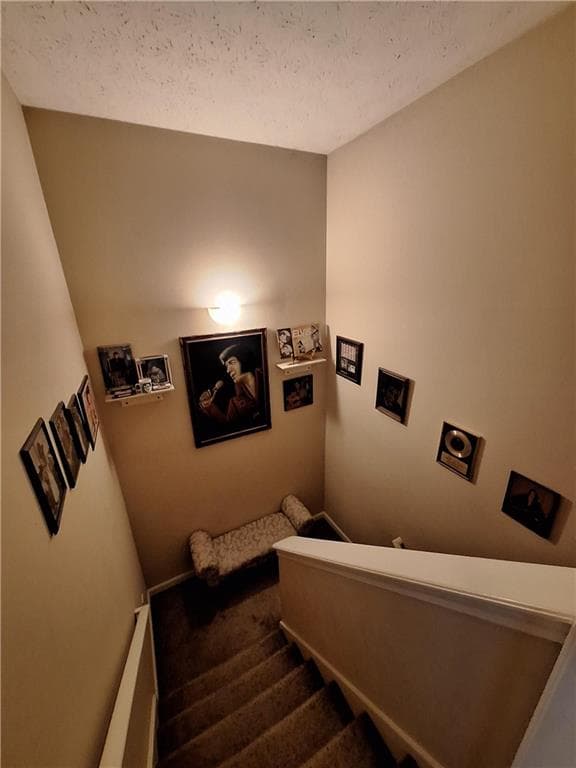 4 bedroom, 3 bathroom, 2,348 sq ft single family residence under contract at 330 Lamar Lane, Covington, GA 30016 — photo 7