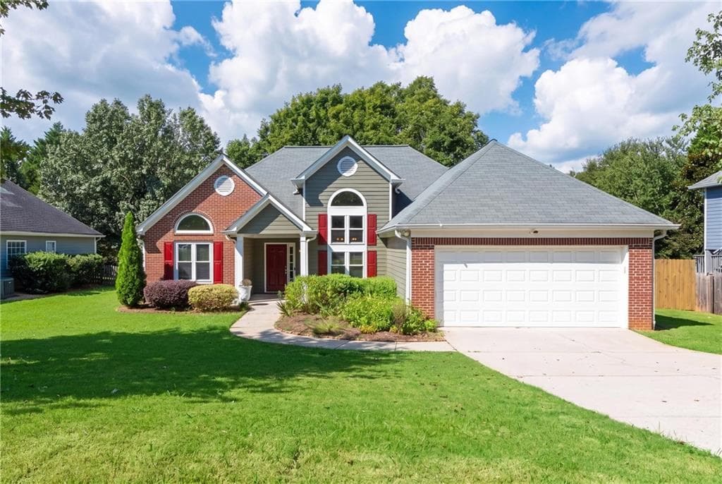 3 bedroom, 2 bathroom, 1,546 sq ft single family residence under contract at 3522 Daventry Lane, Kennesaw, GA 30144