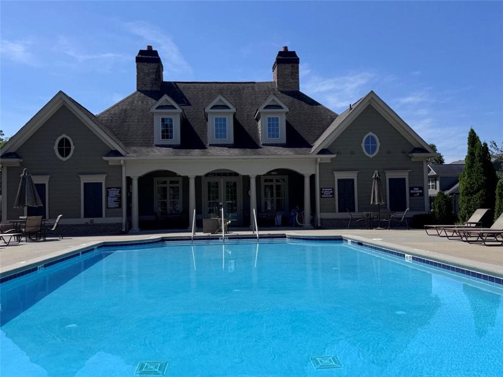 3 bedroom, 3 bathroom, 2,447 sq ft condominium for sale at 1515 Bluestone Drive, Cumming, GA 30041 — photo 6