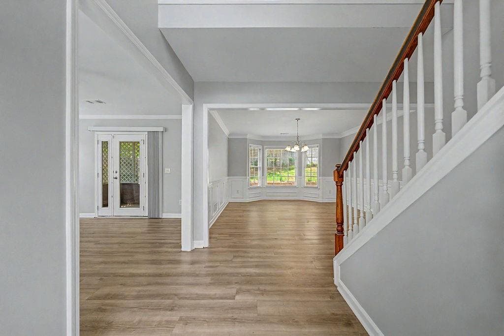 4 bedroom, 3 bathroom, 2,270 sq ft single family residence for sale at 566 Parliament Street, Marietta, GA 30066 — photo 2