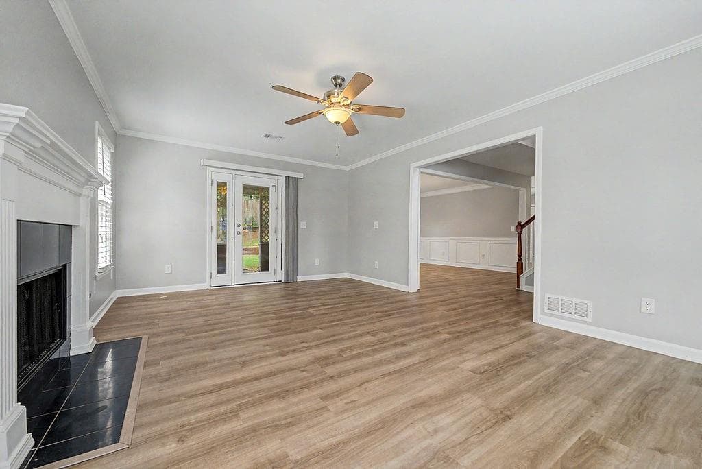 4 bedroom, 3 bathroom, 2,270 sq ft single family residence for sale at 566 Parliament Street, Marietta, GA 30066 — photo 5