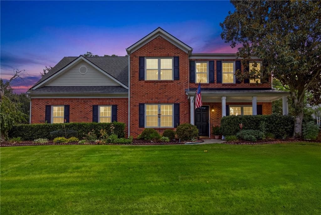 4 bedroom, 3 bathroom, 2,566 sq ft single family residence for sale at 2725 Angel Oak Circle, Dacula, GA 30019 — photo 2