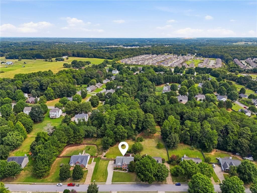 4 bedroom, 3 bathroom, 2,566 sq ft single family residence for sale at 2725 Angel Oak Circle, Dacula, GA 30019 — photo 3