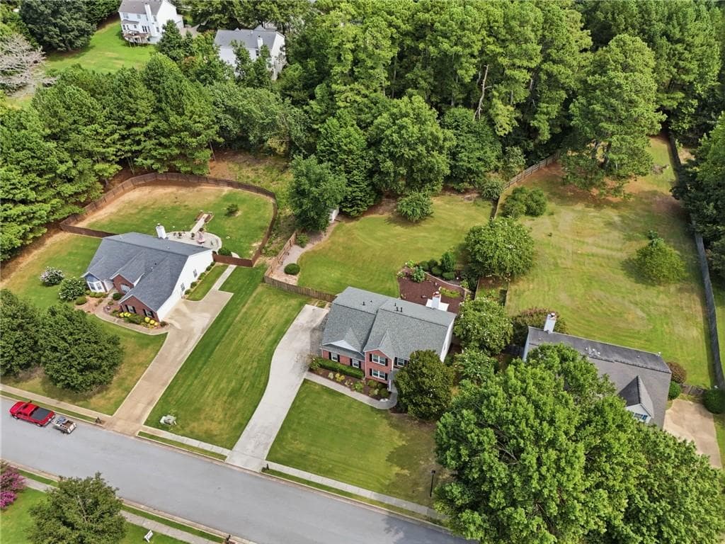 4 bedroom, 3 bathroom, 2,566 sq ft single family residence for sale at 2725 Angel Oak Circle, Dacula, GA 30019 — photo 4