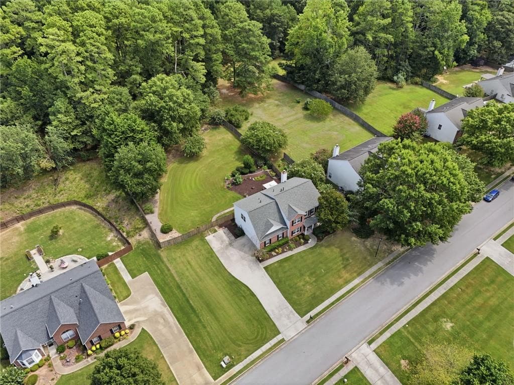 4 bedroom, 3 bathroom, 2,566 sq ft single family residence for sale at 2725 Angel Oak Circle, Dacula, GA 30019 — photo 5