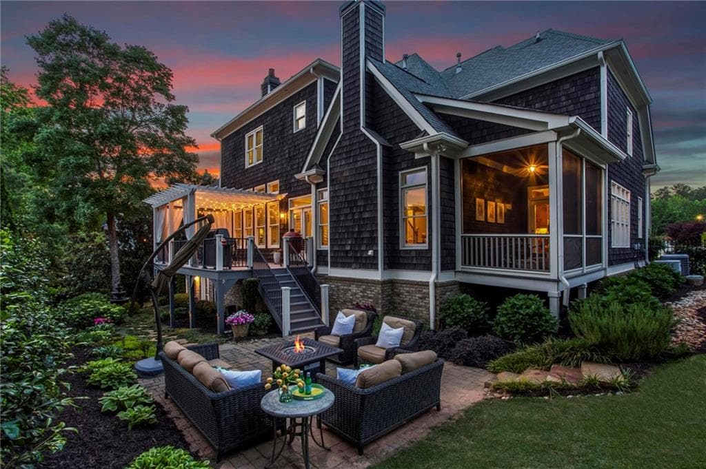 5 bedroom, 6 bathroom, 5,182 sq ft single family residence for sale at 4514 Mystique Way, Roswell, GA 30075 — photo 2
