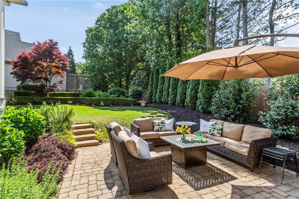 5 bedroom, 6 bathroom, 5,182 sq ft single family residence for sale at 4514 Mystique Way, Roswell, GA 30075 — photo 3