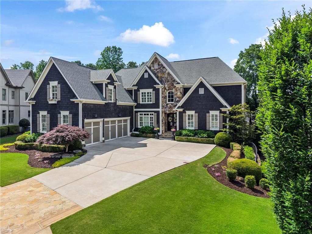 5 bedroom, 6 bathroom, 5,182 sq ft single family residence for sale at 4514 Mystique Way, Roswell, GA 30075 — photo 8