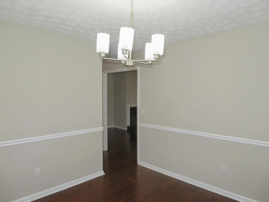 4 bedroom, 2 bathroom, 2,328 sq ft single family residence for sale at 1001 Winston Way, Acworth, GA 30102 — photo 10