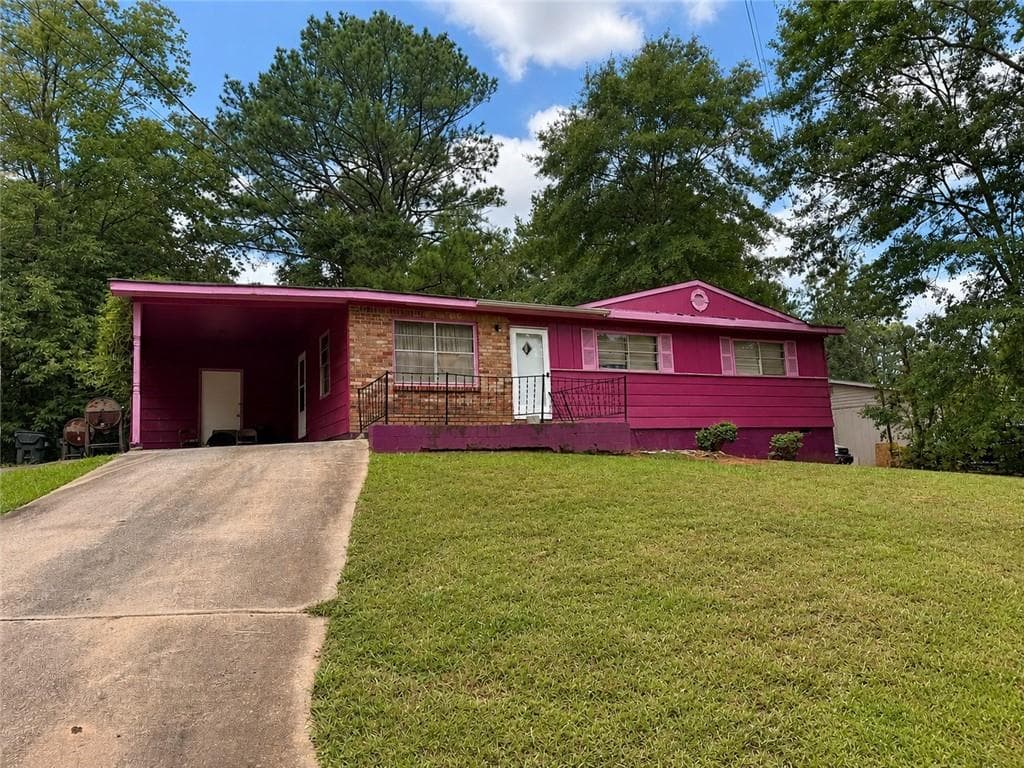 3 bedroom, 1 bathroom, 1,056 sq ft single family residence for sale at 6247 Green Acres Drive, Covington, GA 30014 — photo 1 of 5