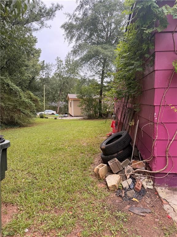 3 bedroom, 1 bathroom, 1,056 sq ft single family residence for sale at 6247 Green Acres Drive, Covington, GA 30014 — photo 2