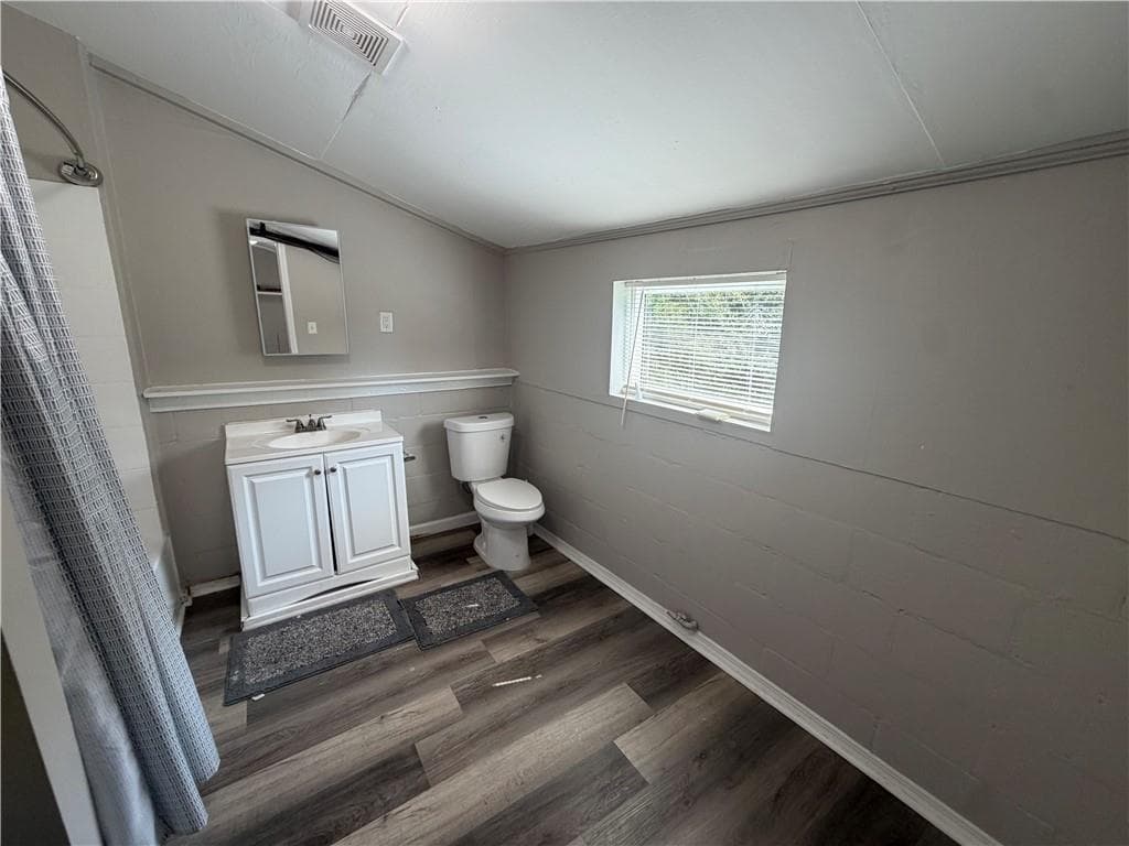 1 bedroom, 1 bathroom, 775 sq ft single family residence for rent at 759 Hog Mountain Road, Winder, GA 30680 for $1,250 a month — photo 5
