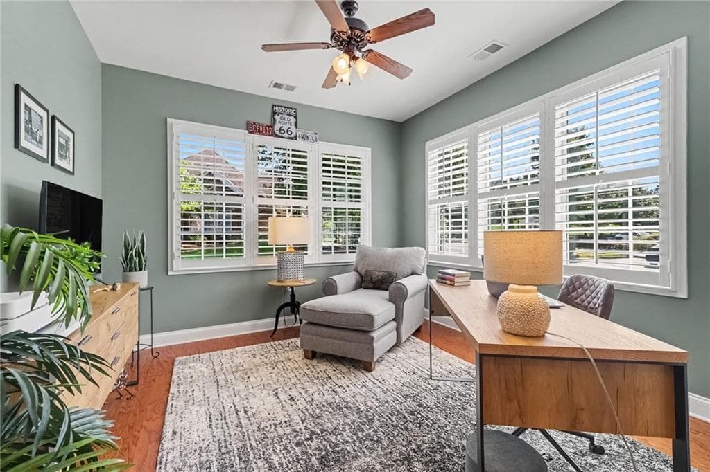 3 bedroom, 3 bathroom, 2,227 sq ft condominium for sale at 3341 Lindenridge Drive, Buford, GA 30519 — photo 4