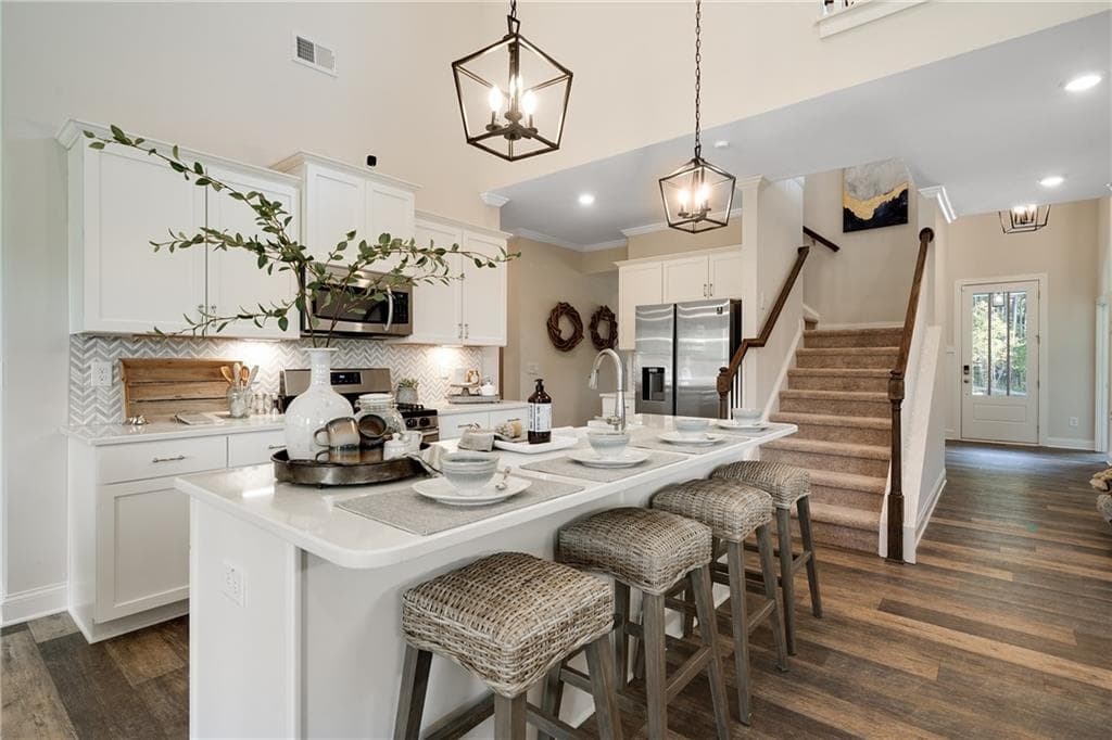 3 bedroom, 3 bathroom, 2,518 sq ft single family residence for sale at 35 Landin South Drive, Dallas, GA 30132 — photo 4