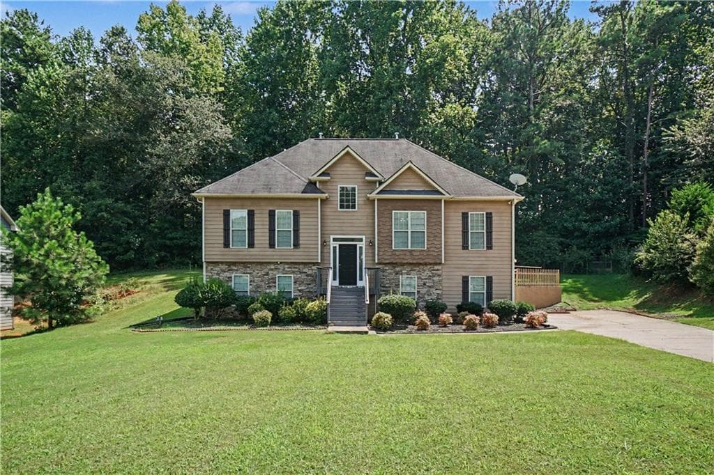 4 bedroom, 3 bathroom, 3,150 sq ft single family residence for sale at 60 Ashley Pointe Drive, Hiram, GA 30141