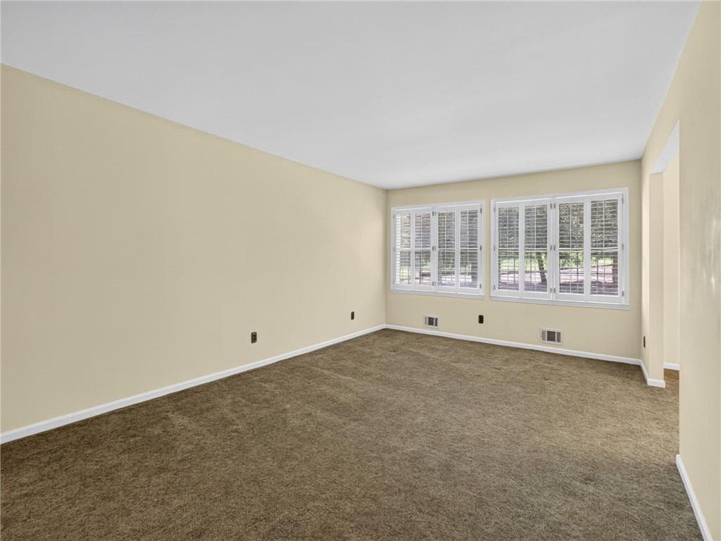 3 bedroom, 3 bathroom, 1,950 sq ft single family residence for sale at 3028 St Charles Avenue, Gainesville, GA 30504 — photo 7