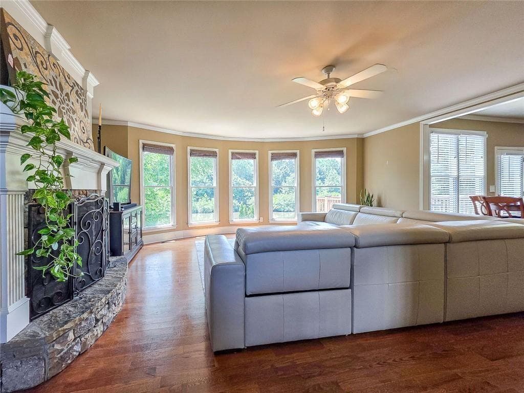 6 bedroom, 5 bathroom, 6,760 sq ft single family residence for sale at 1973 Blue Heron Way, Lawrenceville, GA 30043 — photo 4