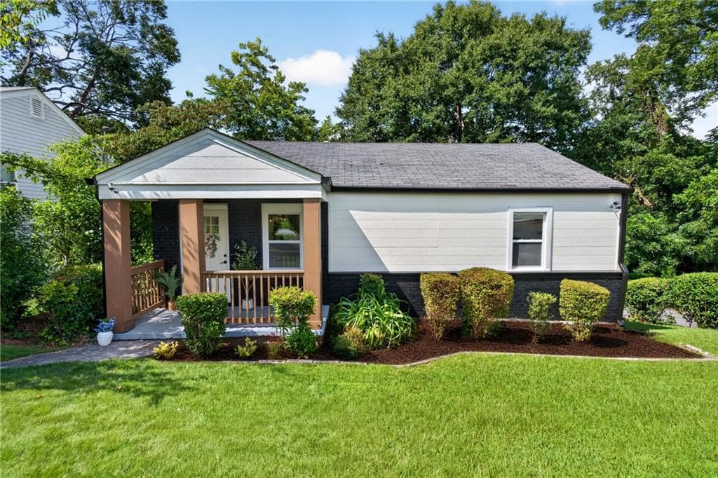 3 bedroom, 2 bathroom, 1,444 sq ft single family residence for sale at 227 Upshaw Street, Atlanta, GA 30315 — photo 2