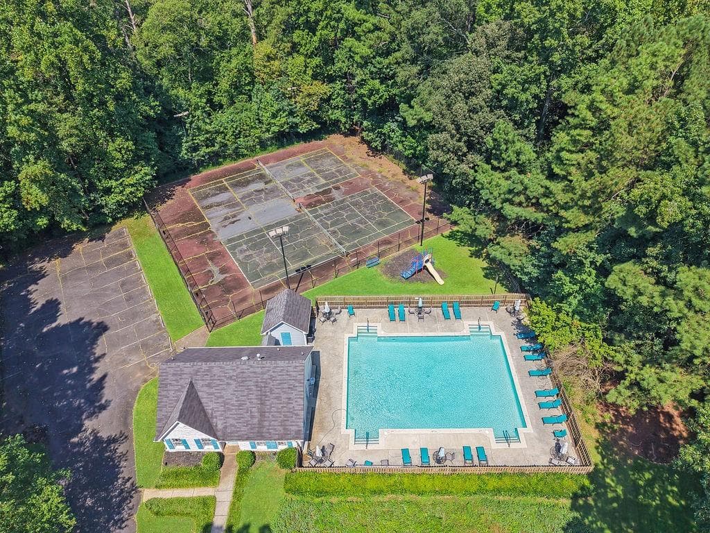 3 bedroom, 3 bathroom, 2,184 sq ft townhouse for sale at 2548 Zachary Woods Drive Northwest, Marietta, GA 30064 — photo 5