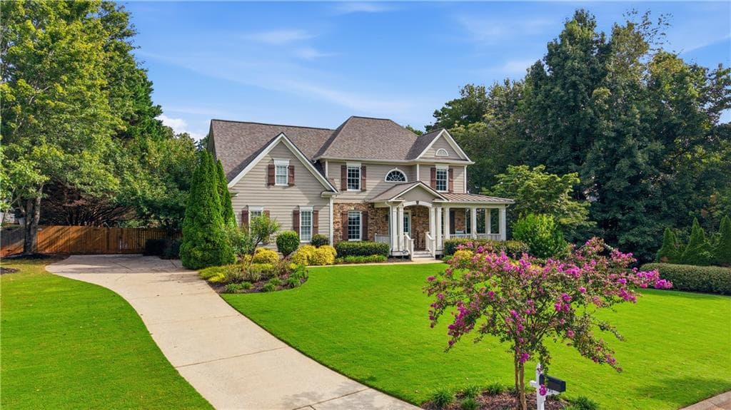 6 bedroom, 4 bathroom, 3,900 sq ft single family residence for sale at 6330 Fox Creek Drive, Cumming, GA 30040 — photo 2