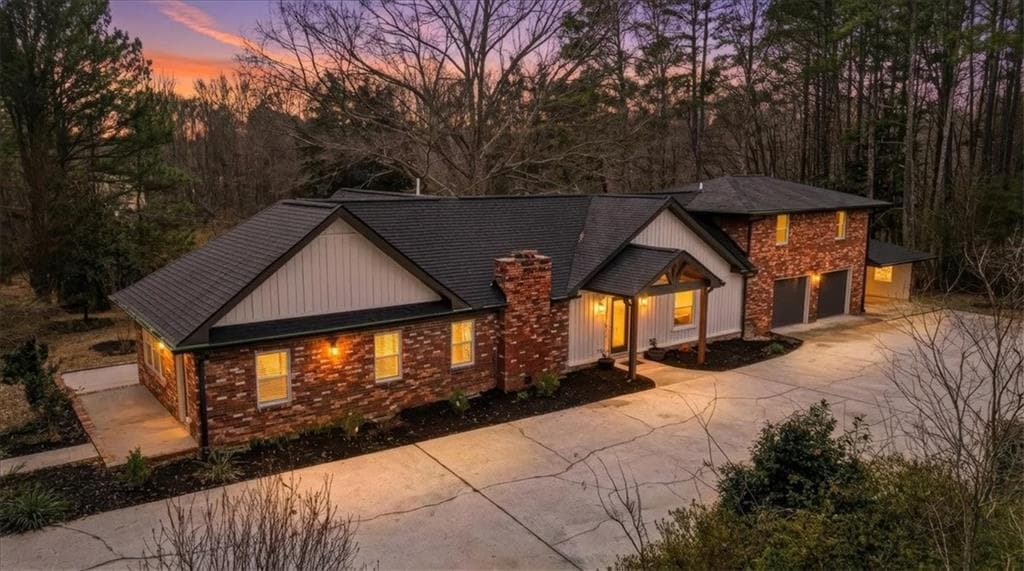 4 bedroom, 3 bathroom, 2,411 sq ft single family residence for sale at 4911 Lower Jersey Road, Oxford, GA 30054