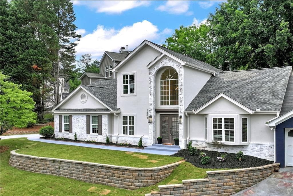 3 bedroom, 3 bathroom, 2,337 sq ft condominium for sale at 2305 Goodwood Boulevard, Smyrna, GA 30080