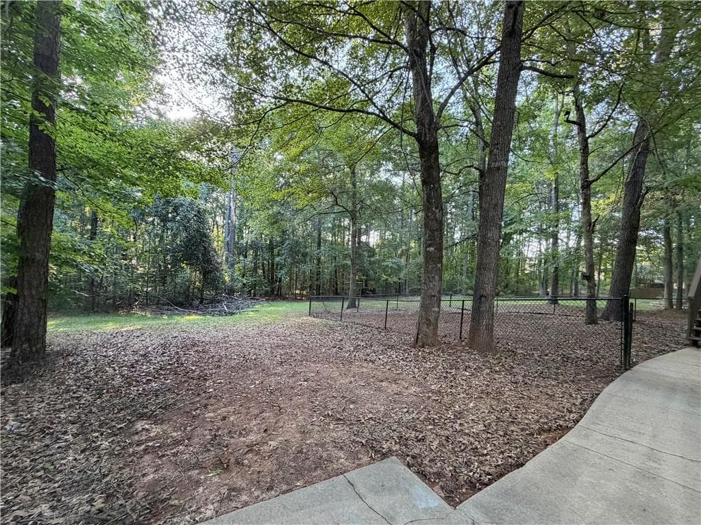 6 bedroom, 4 bathroom, 3,163 sq ft single family residence for sale at 80 Teal, Senoia, GA 30276 — photo 2