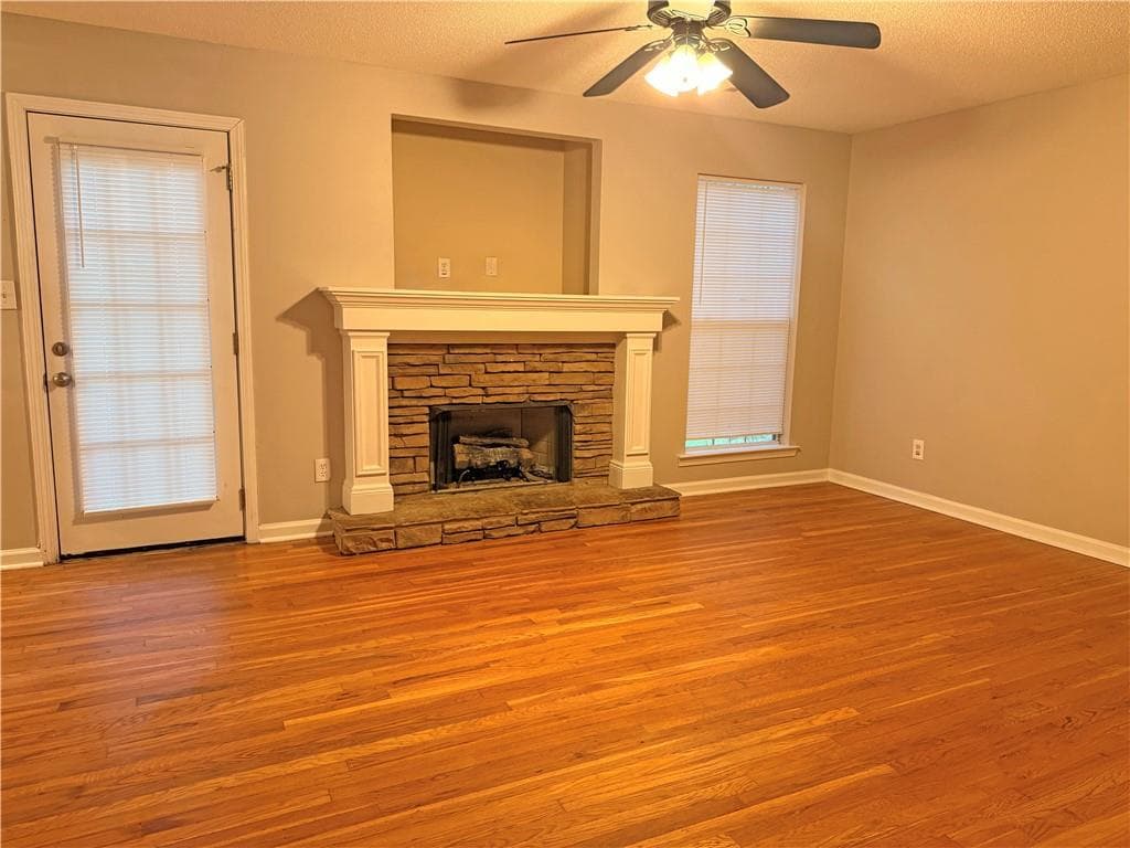 6 bedroom, 4 bathroom, 3,163 sq ft single family residence for sale at 80 Teal, Senoia, GA 30276 — photo 8