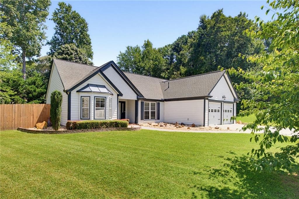 3 bedroom, 2 bathroom, 1,764 sq ft single family residence under contract at 187 Fallow Lane, Acworth, GA 30101 — photo 2