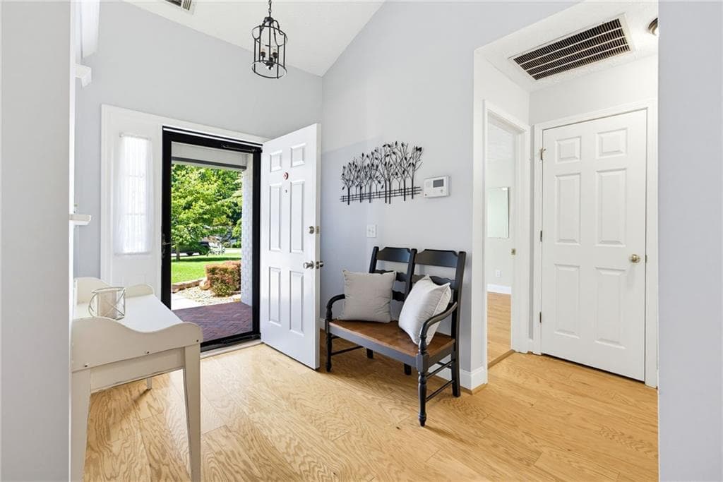 3 bedroom, 2 bathroom, 1,764 sq ft single family residence under contract at 187 Fallow Lane, Acworth, GA 30101 — photo 5