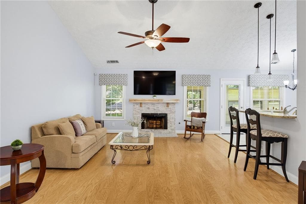 3 bedroom, 2 bathroom, 1,764 sq ft single family residence under contract at 187 Fallow Lane, Acworth, GA 30101 — photo 8