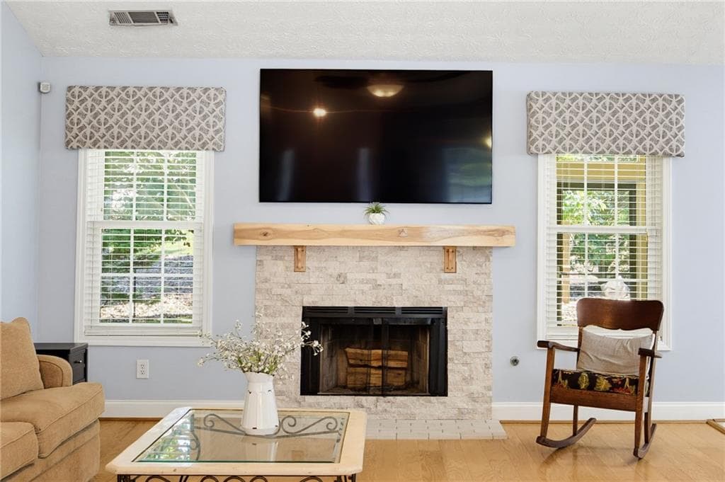 3 bedroom, 2 bathroom, 1,764 sq ft single family residence under contract at 187 Fallow Lane, Acworth, GA 30101 — photo 9