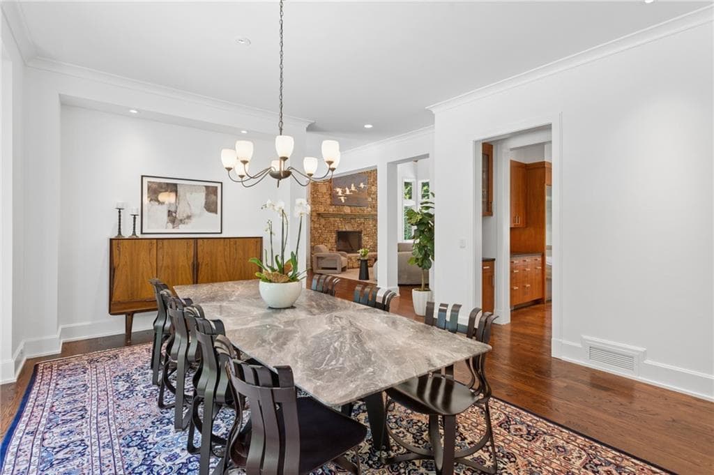 7 bedroom, 9 bathroom, 7,016 sq ft single family residence for sale at 4036 Conway Valley Road, Atlanta, GA 30327 — photo 7