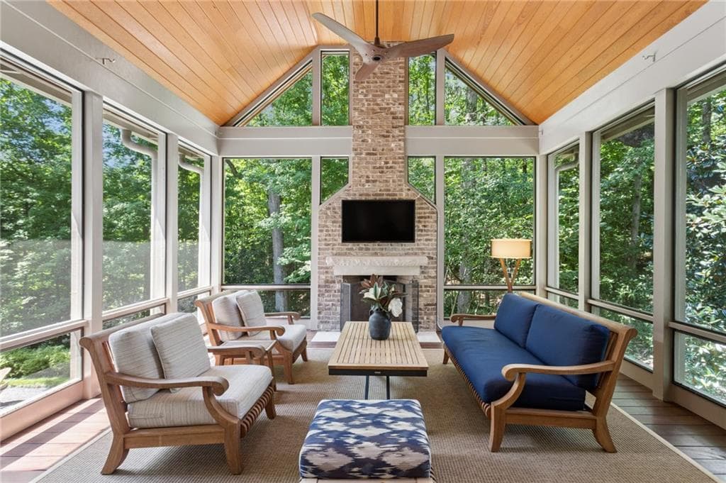7 bedroom, 9 bathroom, 7,016 sq ft single family residence for sale at 4036 Conway Valley Road, Atlanta, GA 30327 — photo 10