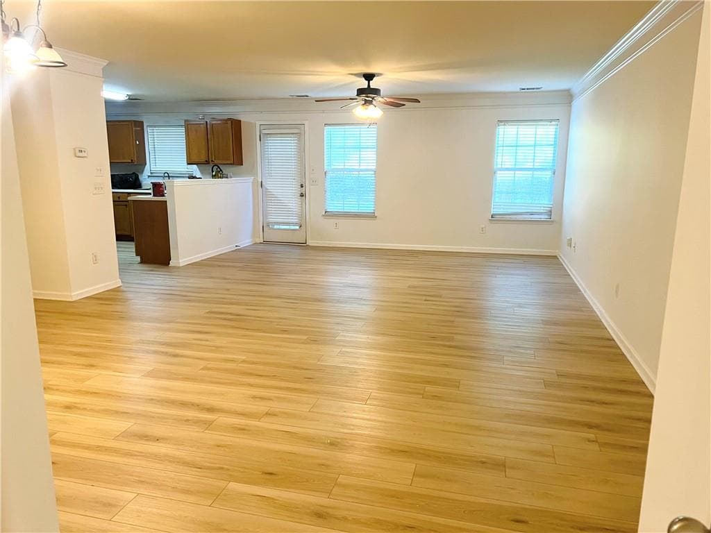 3 bedroom, 3 bathroom, 1,968 sq ft single family residence for sale at 2385 Mayfair Drive, Cumming, GA 30040 — photo 2