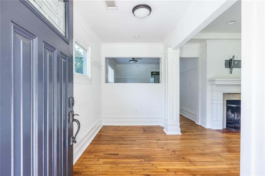 2 bedroom, 2 bathroom, 1,102 sq ft single family residence for rent at 577 Glenwood Place, Atlanta, GA 30316 for $3,295 a month — photo 2