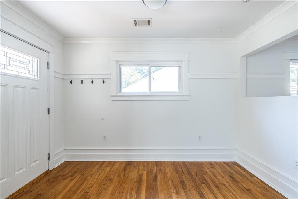 2 bedroom, 2 bathroom, 1,102 sq ft single family residence for rent at 577 Glenwood Place, Atlanta, GA 30316 for $3,295 a month — photo 3