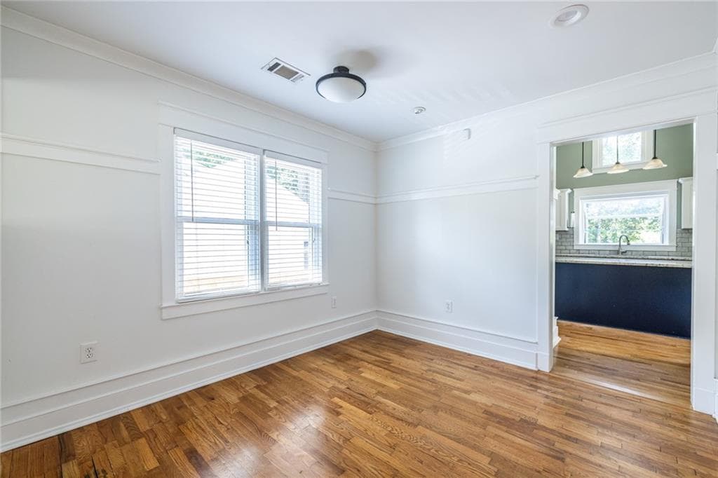 2 bedroom, 2 bathroom, 1,102 sq ft single family residence for rent at 577 Glenwood Place, Atlanta, GA 30316 for $3,295 a month — photo 5