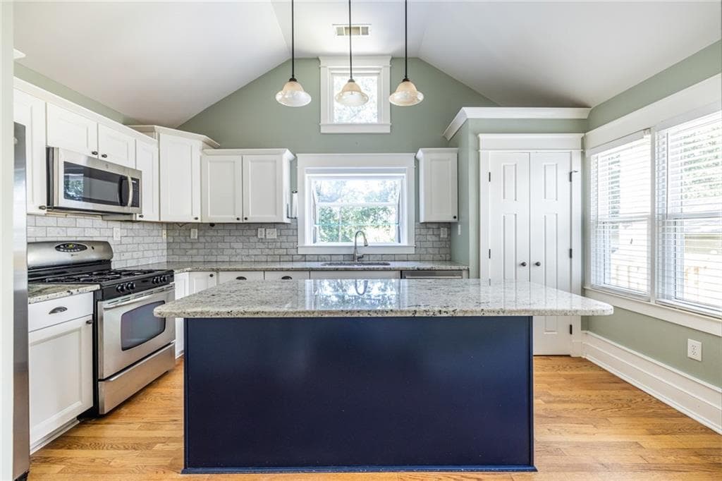 2 bedroom, 2 bathroom, 1,102 sq ft single family residence for rent at 577 Glenwood Place, Atlanta, GA 30316 for $3,295 a month — photo 7