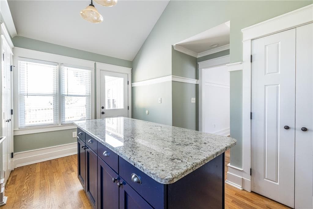 2 bedroom, 2 bathroom, 1,102 sq ft single family residence for rent at 577 Glenwood Place, Atlanta, GA 30316 for $3,295 a month — photo 10