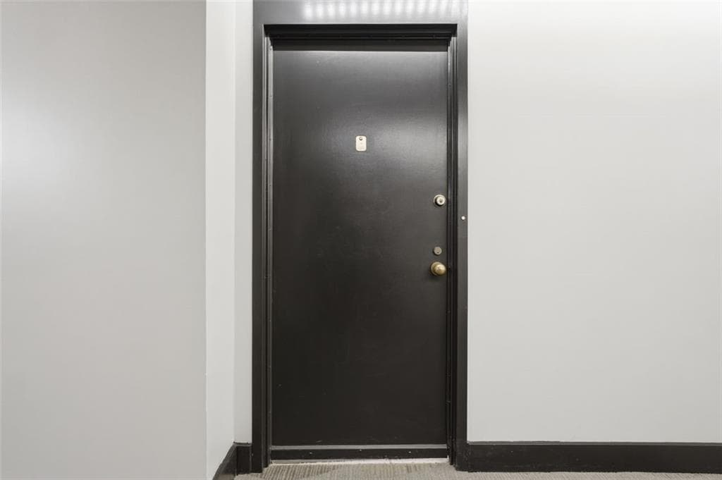 2 bedroom, 2 bathroom, 1,641 sq ft condominium for sale at 145 15th Street 429, Atlanta, GA 30309 — photo 2