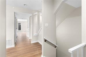 2 bedroom, 3 bathroom, 1,798 sq ft townhouse for rent at 15 Ivy Square, Atlanta, GA 30342 for $2,590 a month — photo 3