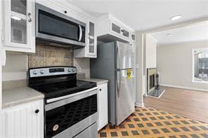 2 bedroom, 3 bathroom, 1,798 sq ft townhouse for rent at 15 Ivy Square, Atlanta, GA 30342 for $2,590 a month — photo 9