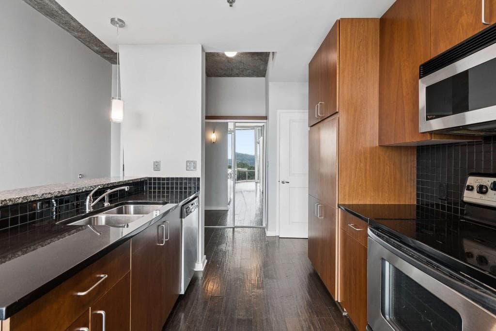 1 bedroom, 1 bathroom, 683 sq ft condominium for sale at 943 Peachtree Street 1314, Atlanta, GA 30309 — photo 10