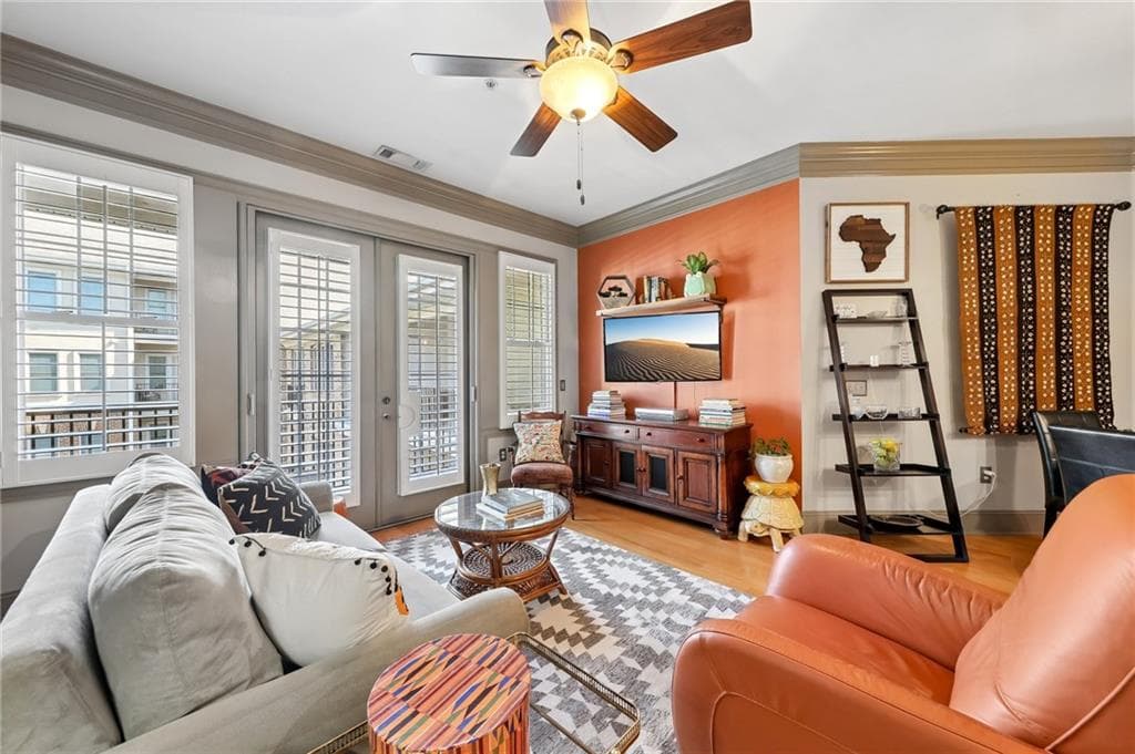 1 bedroom, 1 bathroom, 1,021 sq ft condominium for sale at 3621 Vinings Slope 2516, Atlanta, GA 30339 — photo 2