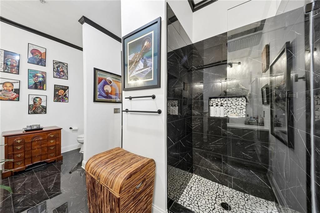 1 bedroom, 1 bathroom, 1,021 sq ft condominium for sale at 3621 Vinings Slope 2516, Atlanta, GA 30339 — photo 9